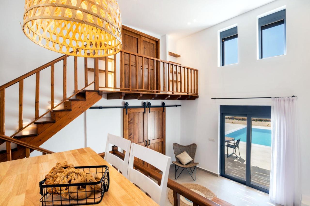 Cato Agro 4, Seafront Villa With Private Pool Αφιάρτης Εξωτερικό φωτογραφία
